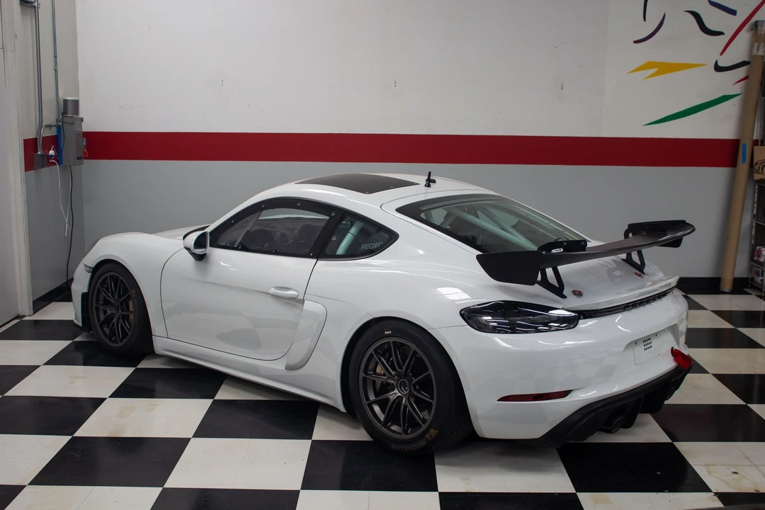 2019 Porsche 718 Cayman GT4 - Image 10 of 31