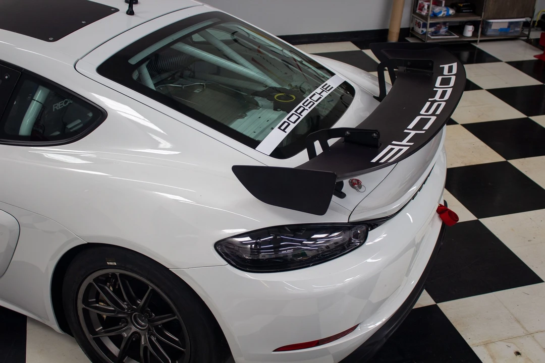 2019 Porsche 718 Cayman GT4 - Image 11 of 31