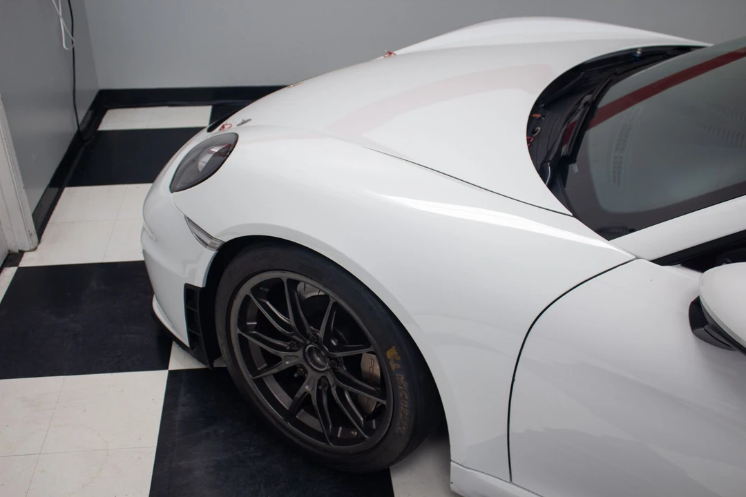 2019 Porsche 718 Cayman GT4 - Image 16 of 31