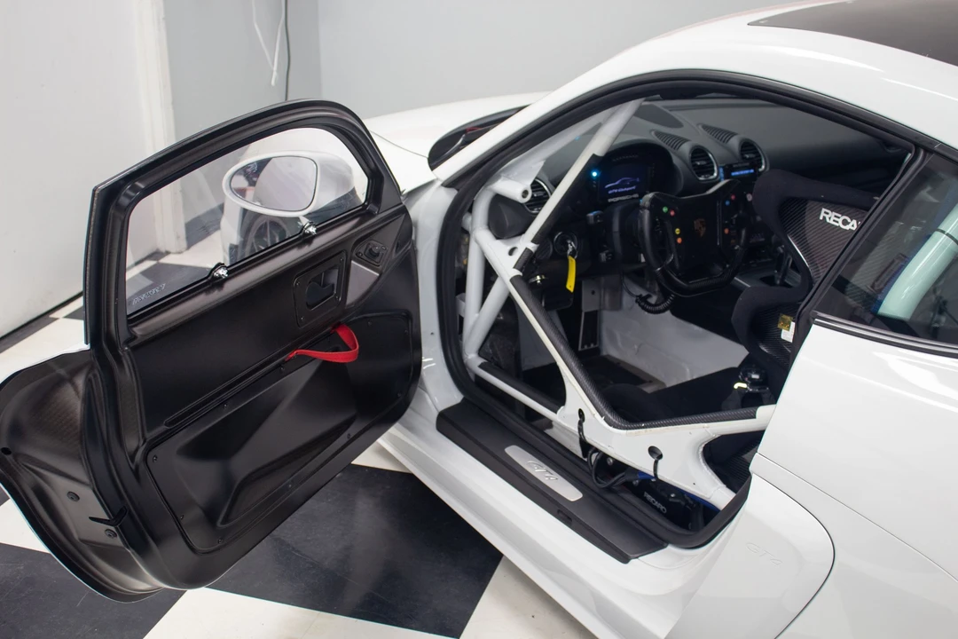 2019 Porsche 718 Cayman GT4 - Image 24 of 31
