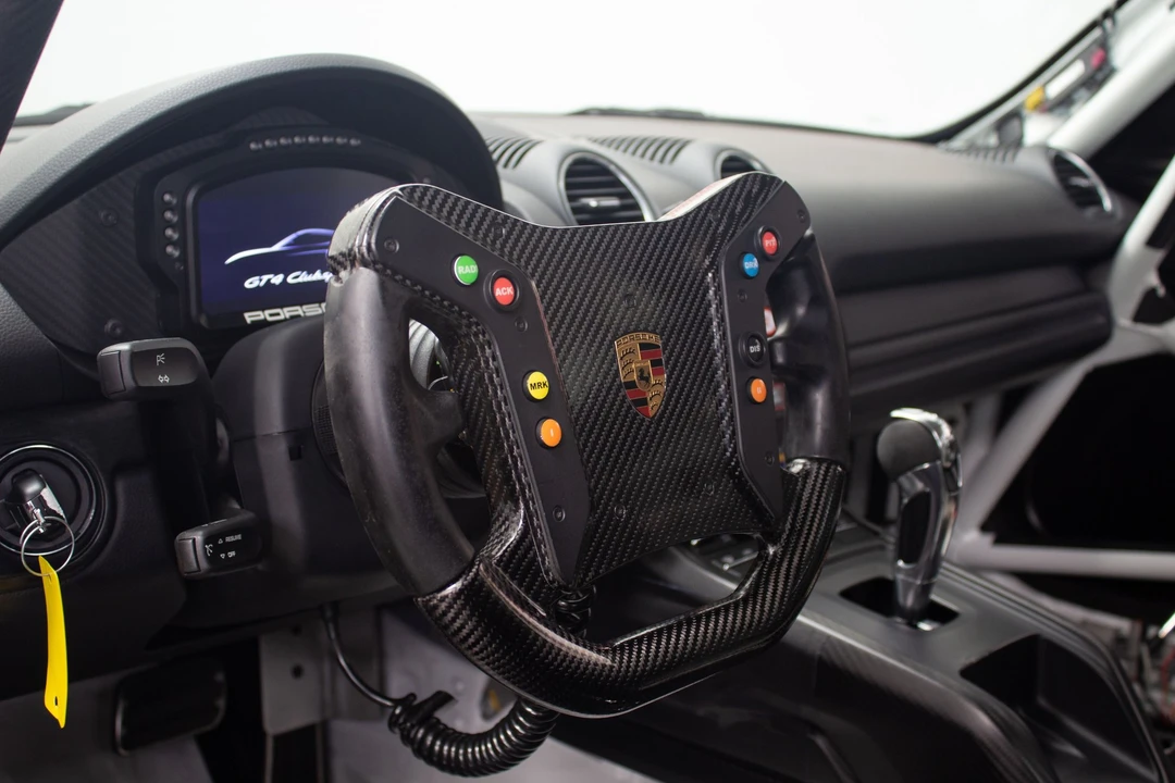 2019 Porsche 718 Cayman GT4 - Image 29 of 31