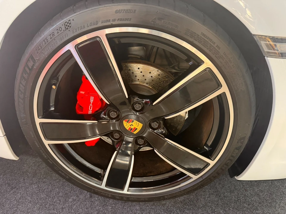 2019 Porsche - Image 3 of 31