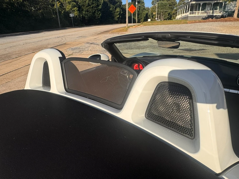 2019 Porsche - Image 22 of 31