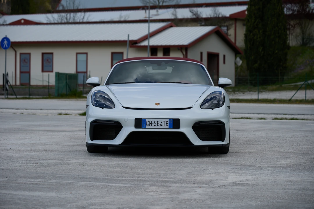2019 Porsche 718 Boxster Spyder - Image 2 of 31