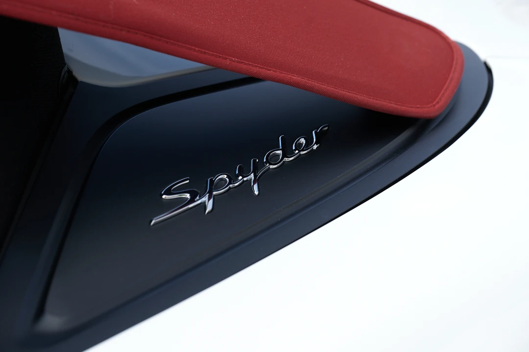 2019 Porsche 718 Boxster Spyder - Image 13 of 31