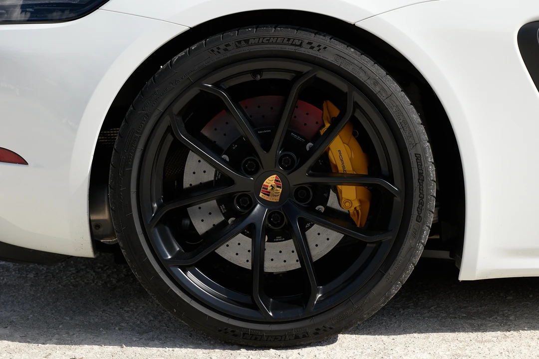 2019 Porsche 718 Boxster Spyder - Image 20 of 31