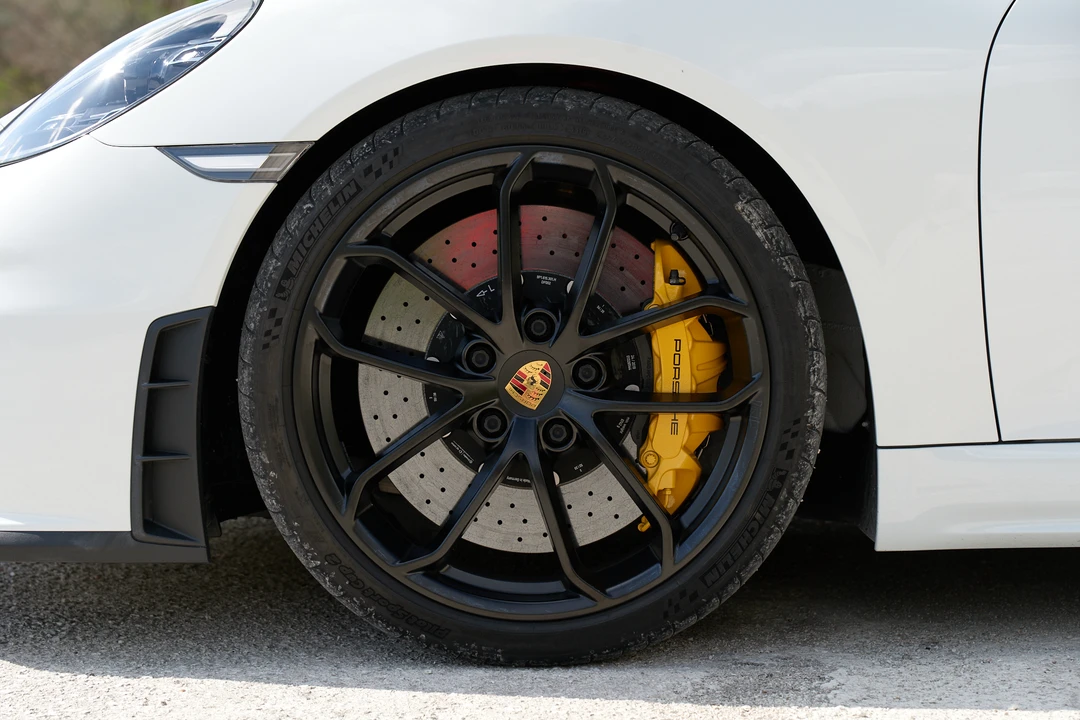 2019 Porsche 718 Boxster Spyder - Image 22 of 31