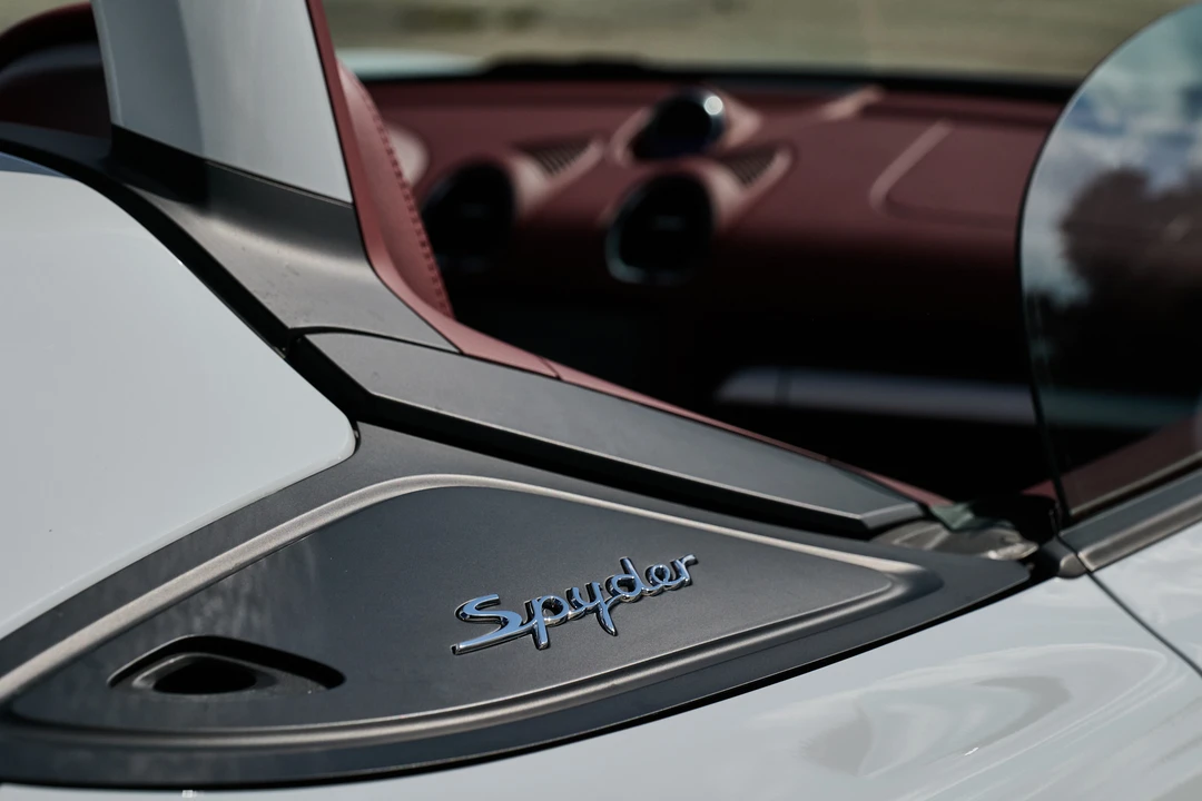 2019 Porsche 718 Boxster Spyder - Image 16 of 31