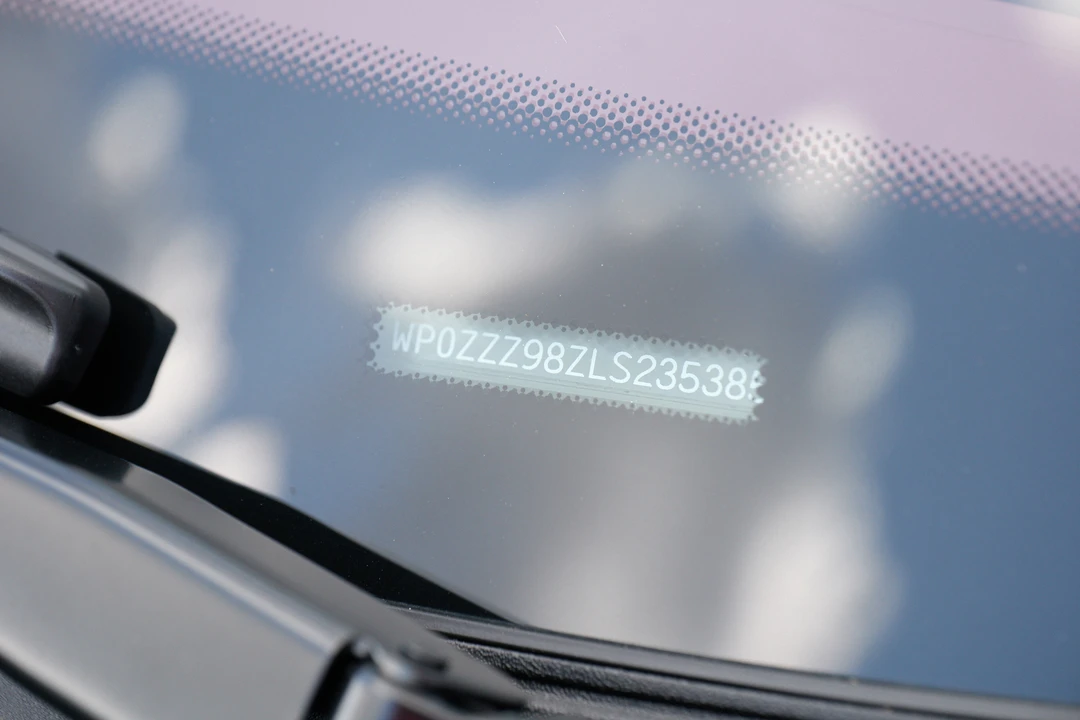 2019 Porsche 718 Boxster Spyder - Image 17 of 31