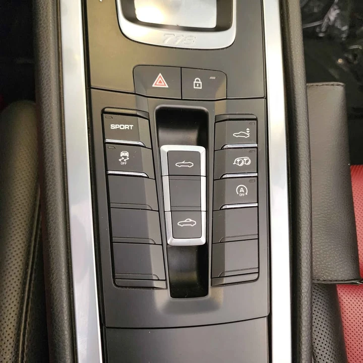 2019 Porsche 718 Boxster - Image 10 of 11