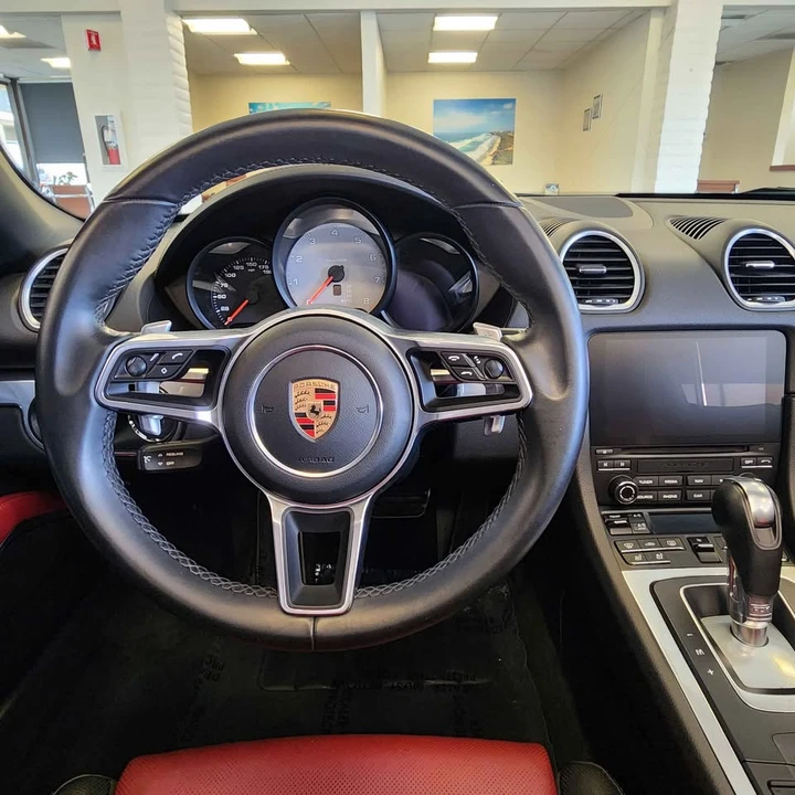 2019 Porsche 718 Boxster - Image 6 of 11