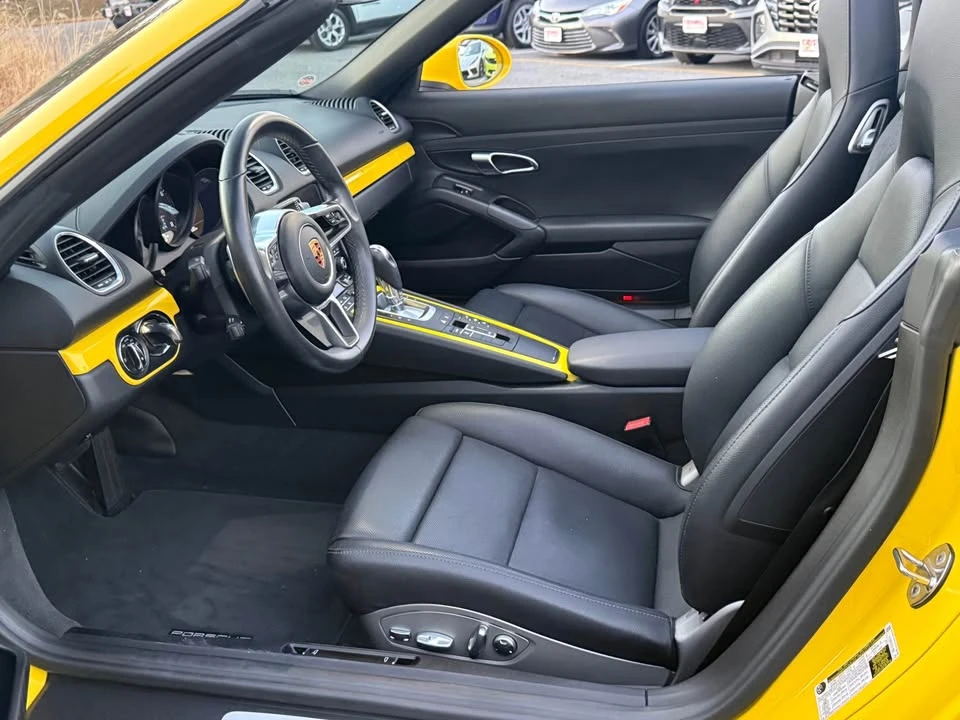 2019 Porsche 718 Boxster - Image 8 of 16