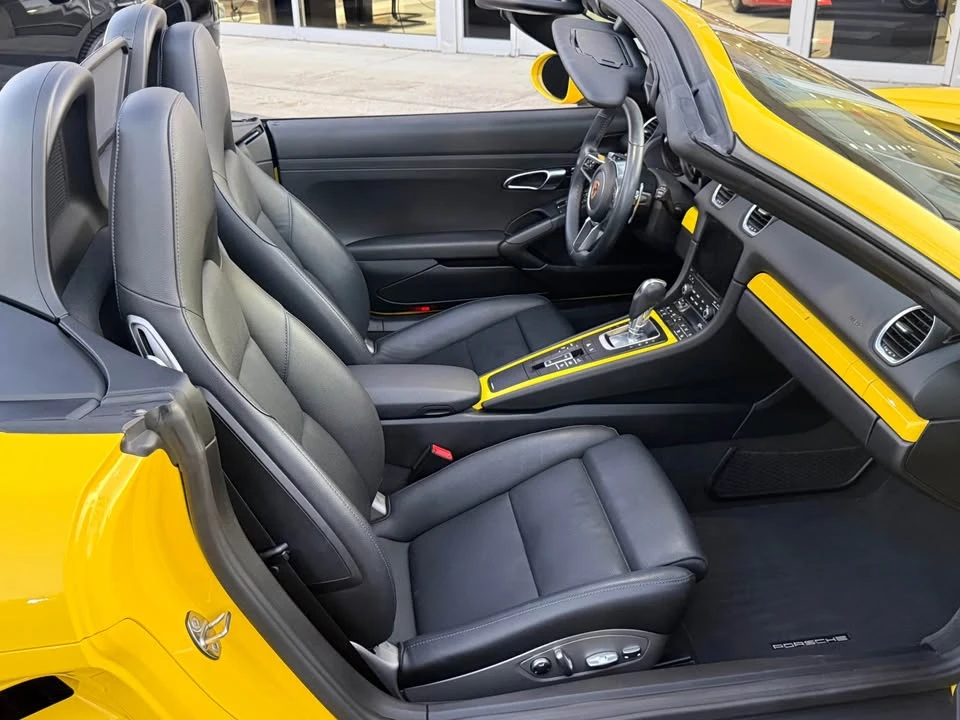2019 Porsche 718 Boxster - Image 9 of 16