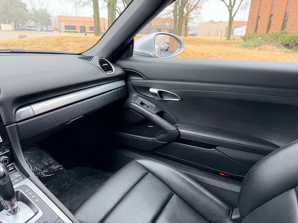 2019 Porsche 718 Boxster S - Image 10 of 17