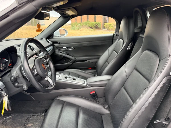 2019 Porsche 718 Boxster S - Image 12 of 17