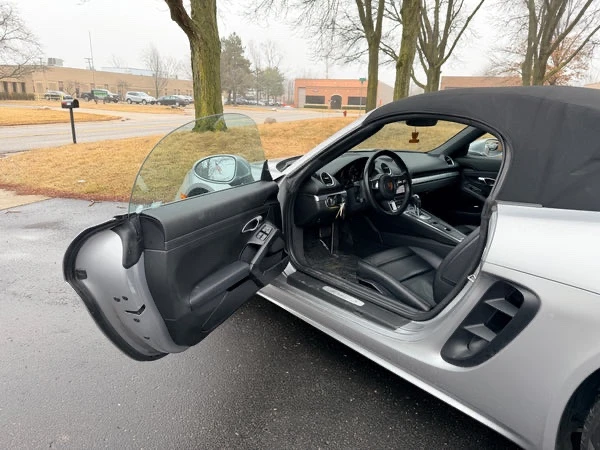 2019 Porsche 718 Boxster S - Image 7 of 17