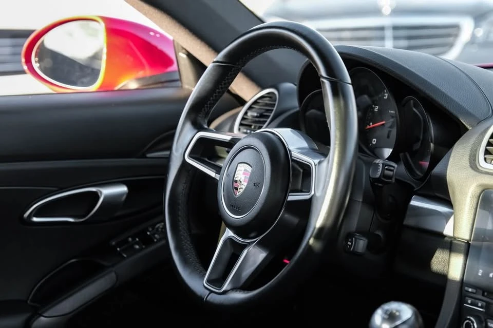 2019 Porsche 718 Cayman - Image 12 of 20