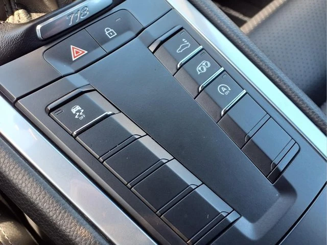 2019 Porsche 718 Cayman - Image 13 of 19