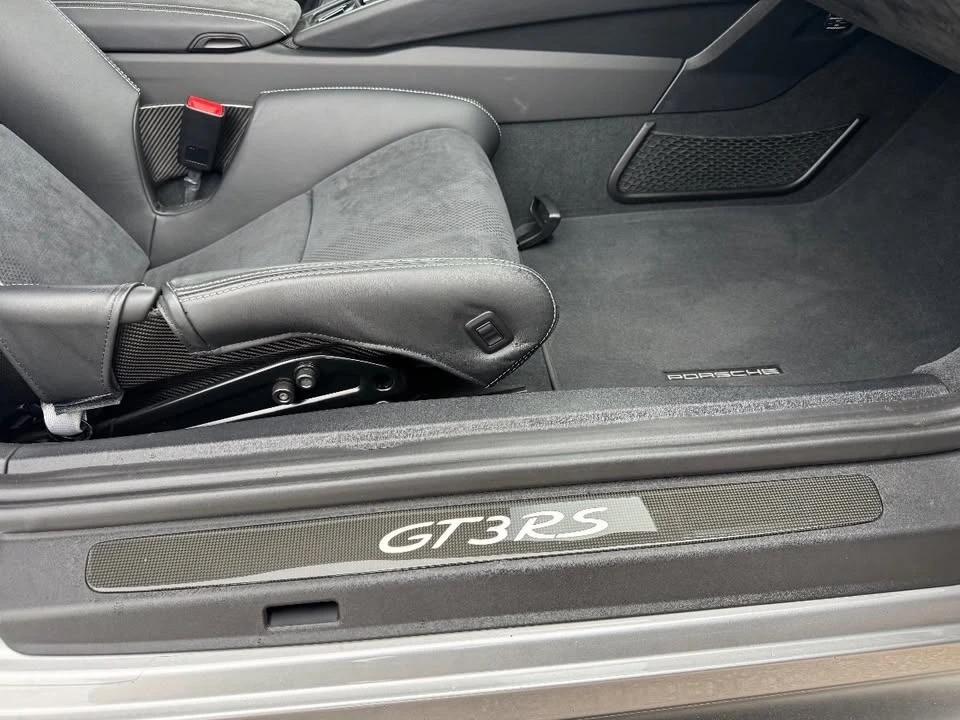 2019 Porsche 911 - Image 17 of 20