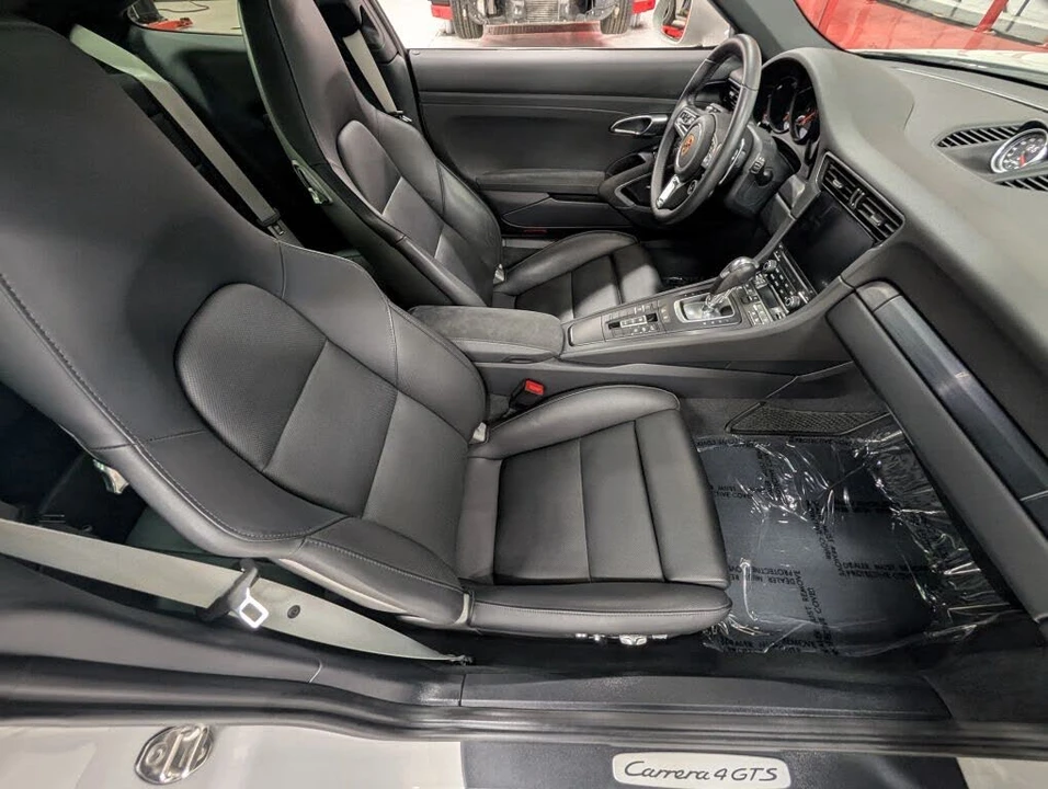 2019 Porsche 991 Carrera - Image 29 of 31