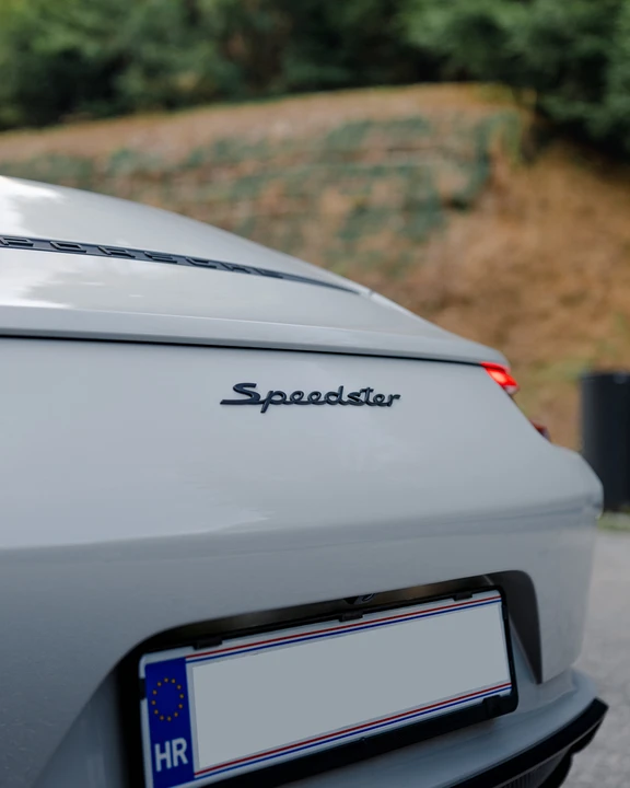 2019 Porsche 991 Speedster - Image 26 of 31