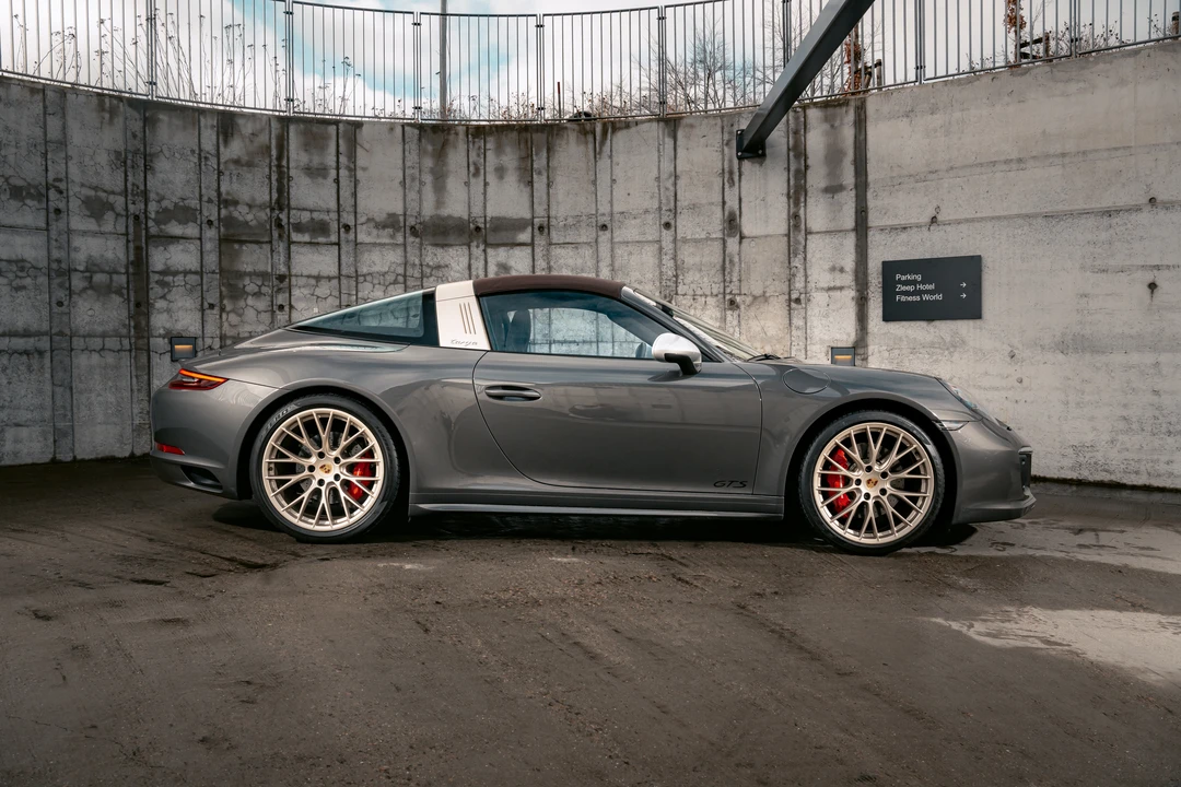 2019 Porsche 991 Carrera - Image 8 of 31