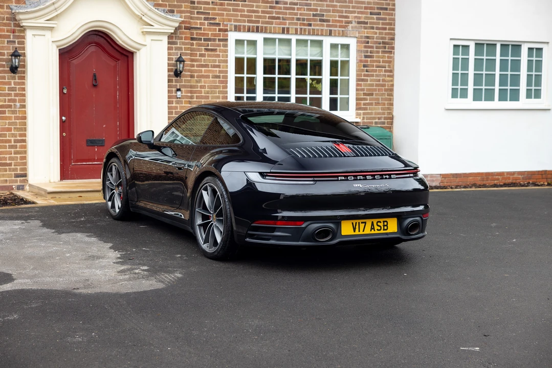2019 Porsche 992 Carrera - Image 8 of 31