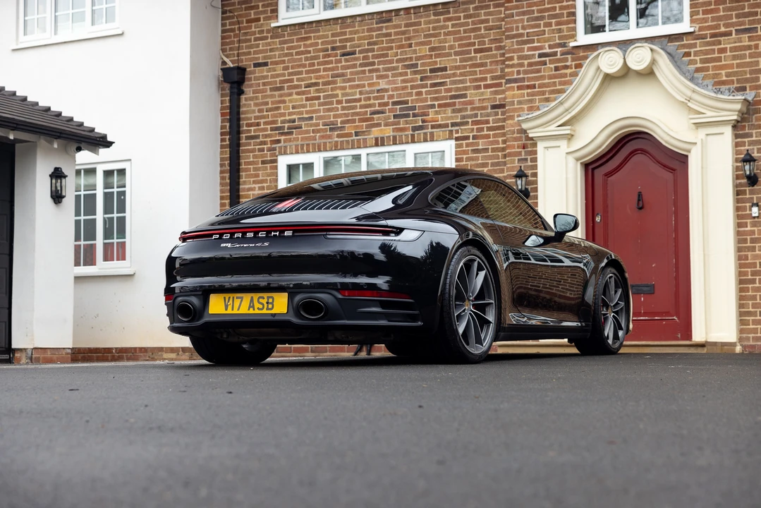 2019 Porsche 992 Carrera - Image 14 of 31