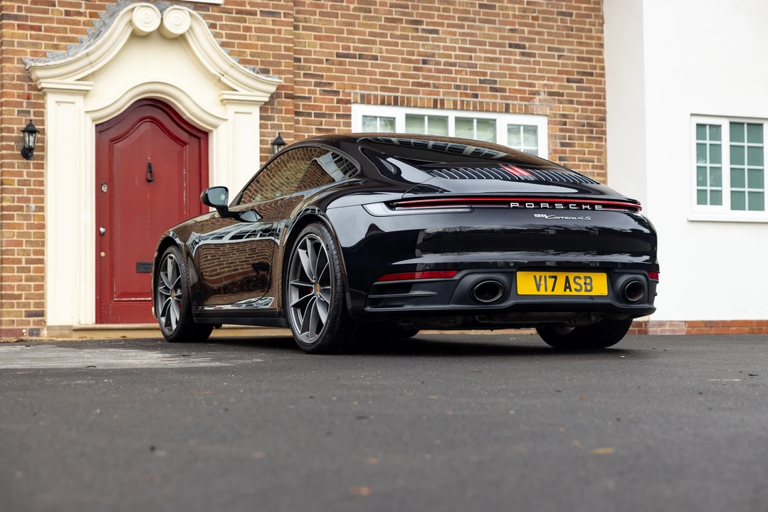 2019 Porsche 992 Carrera - Image 16 of 31