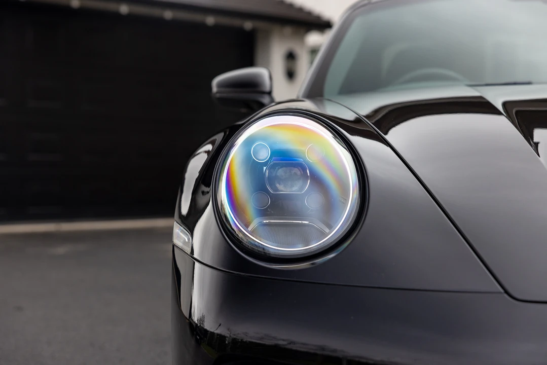 2019 Porsche 992 Carrera - Image 26 of 31