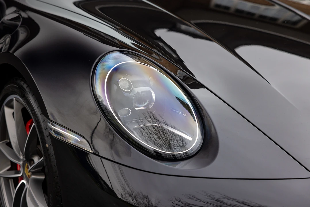 2019 Porsche 992 Carrera - Image 27 of 31