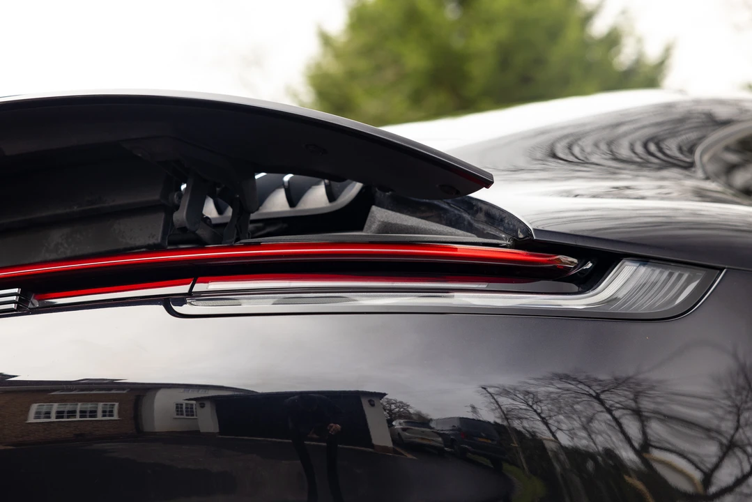 2019 Porsche 992 Carrera - Image 30 of 31