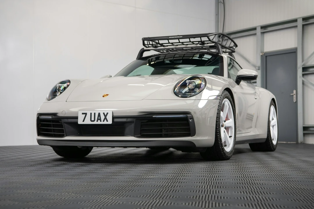 2019 Porsche 992 Carrera 4S - Image 14 of 21