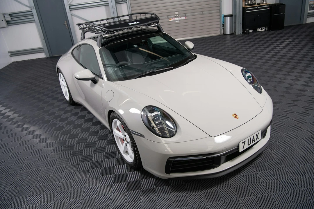 2019 Porsche 992 Carrera 4S - Image 18 of 21