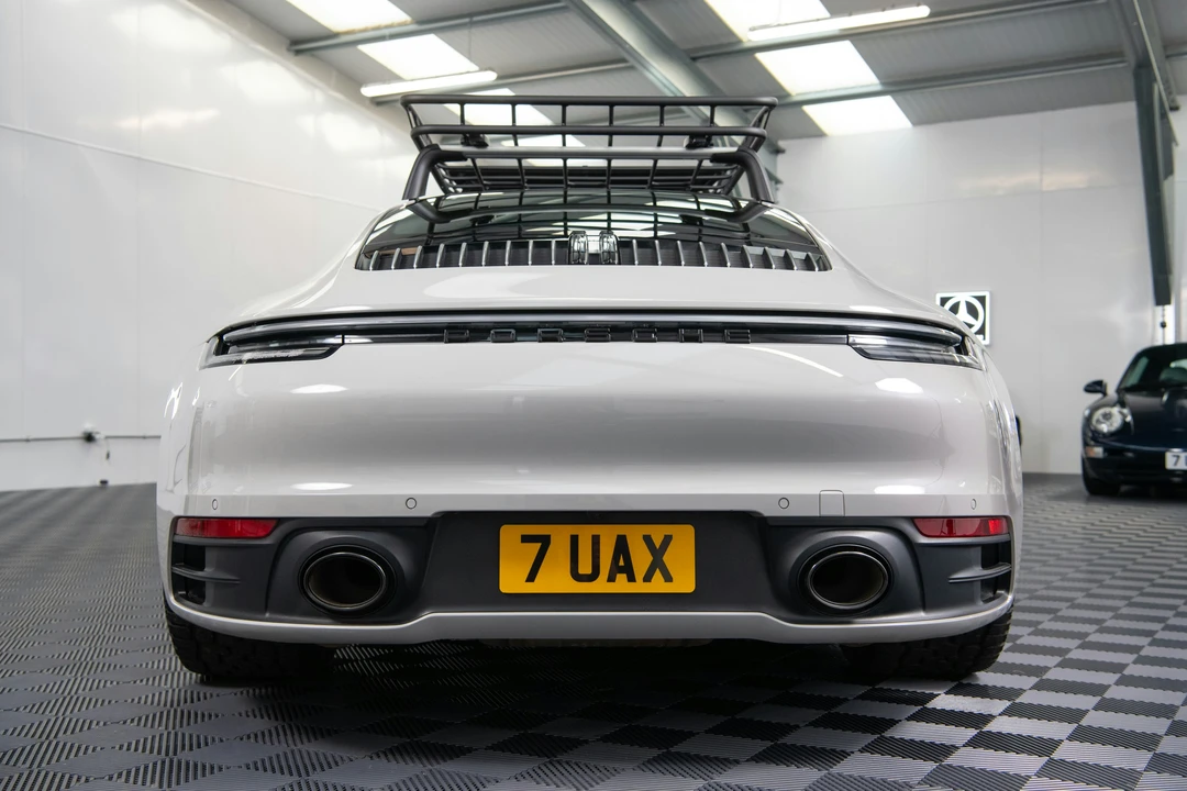 2019 Porsche 992 Carrera 4S - Image 8 of 21