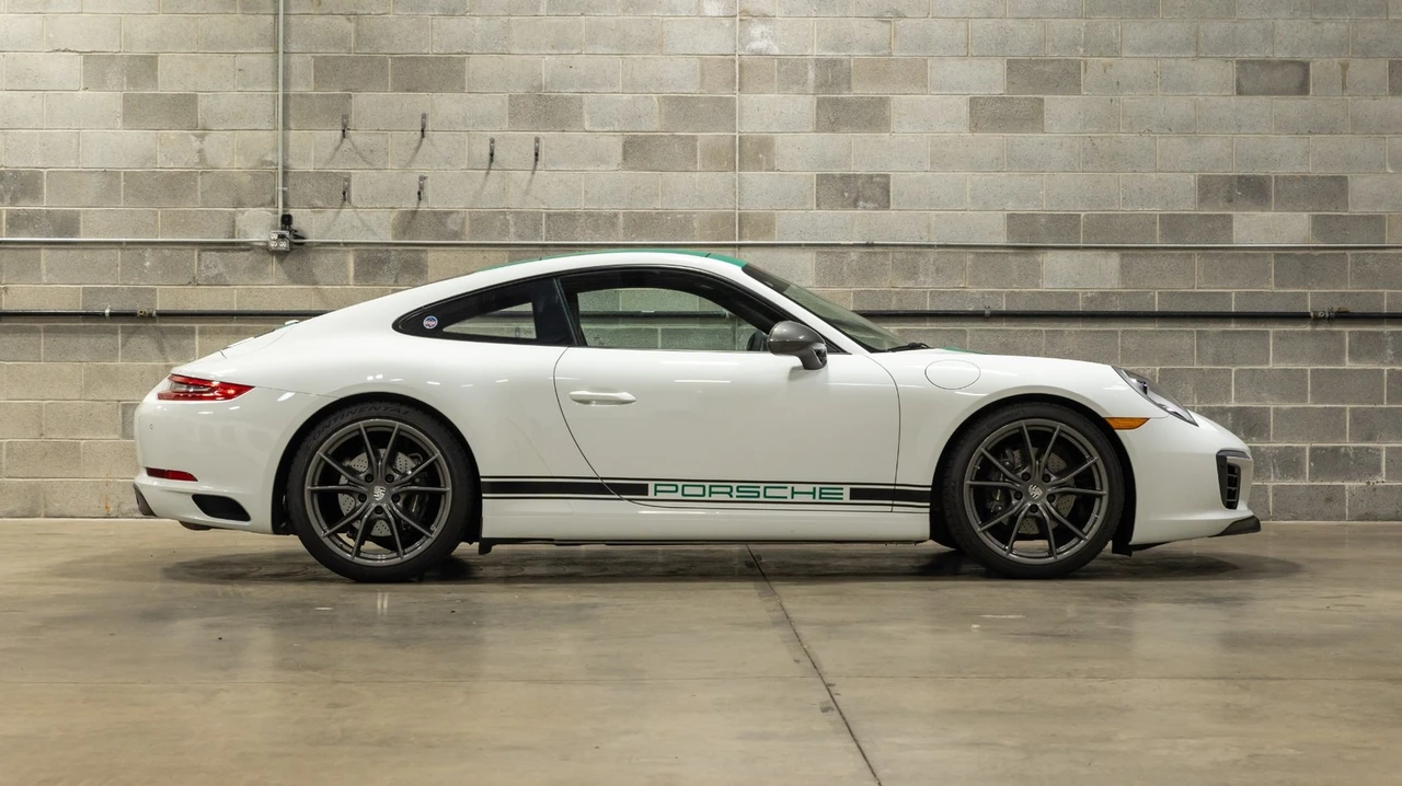 2019 Porsche 991 Carrera T - Image 8 of 31