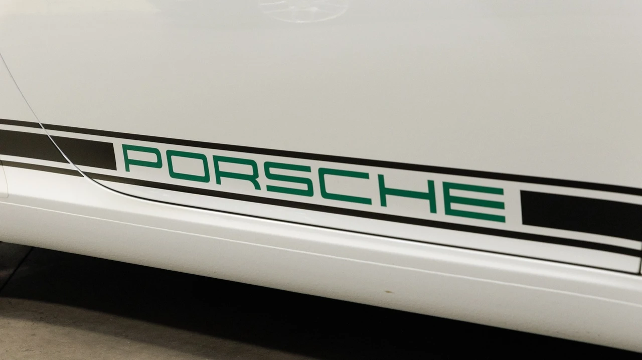 2019 Porsche 991 Carrera T - Image 12 of 31