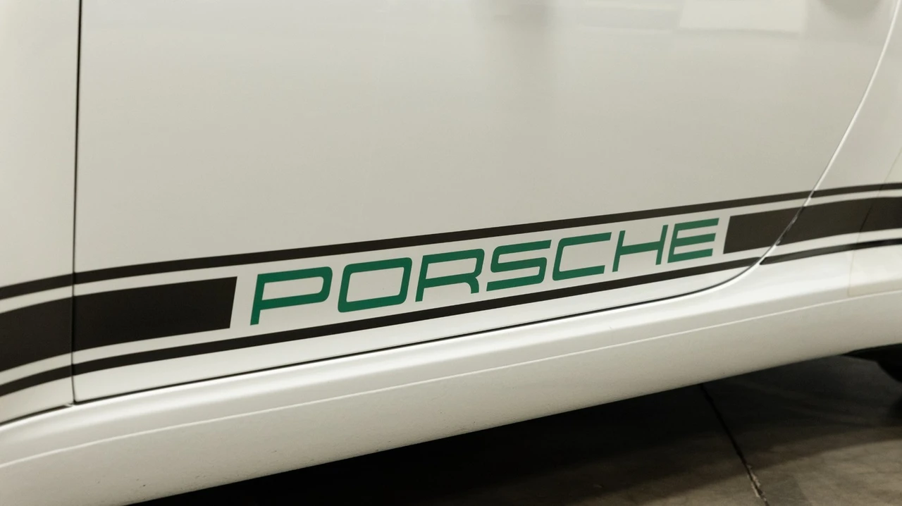 2019 Porsche 991 Carrera T - Image 11 of 31