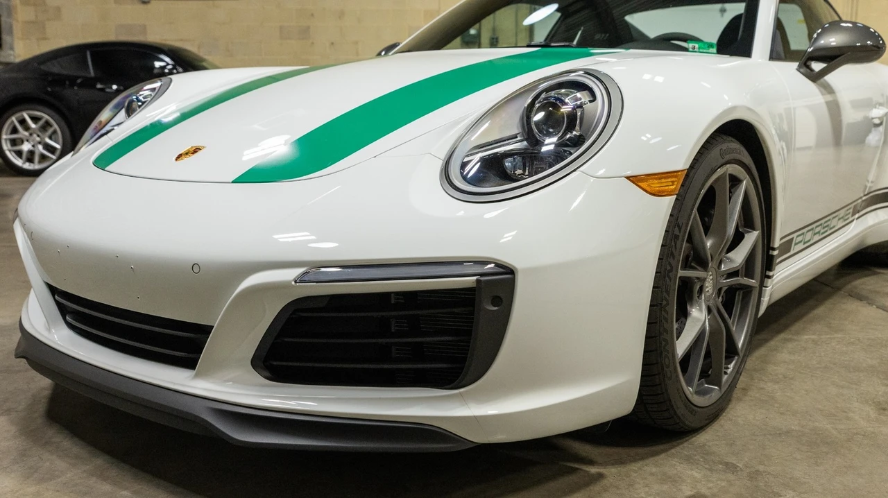 2019 Porsche 991 Carrera T - Image 22 of 31