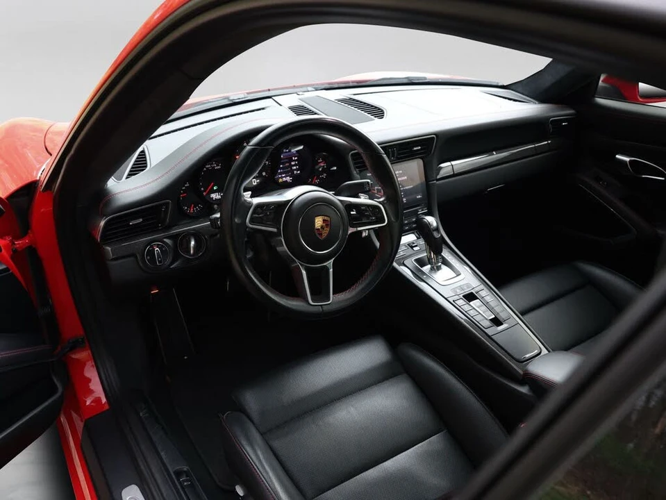 2019 Porsche 991 Carrera 4 - Image 16 of 31