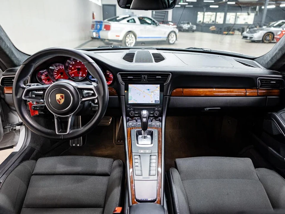 2019 Porsche 991 Carrera 4 - Image 10 of 31