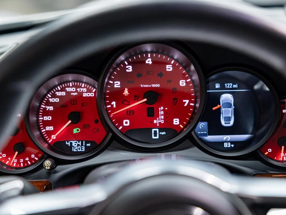 2019 Porsche 991 Carrera 4 - Image 17 of 31
