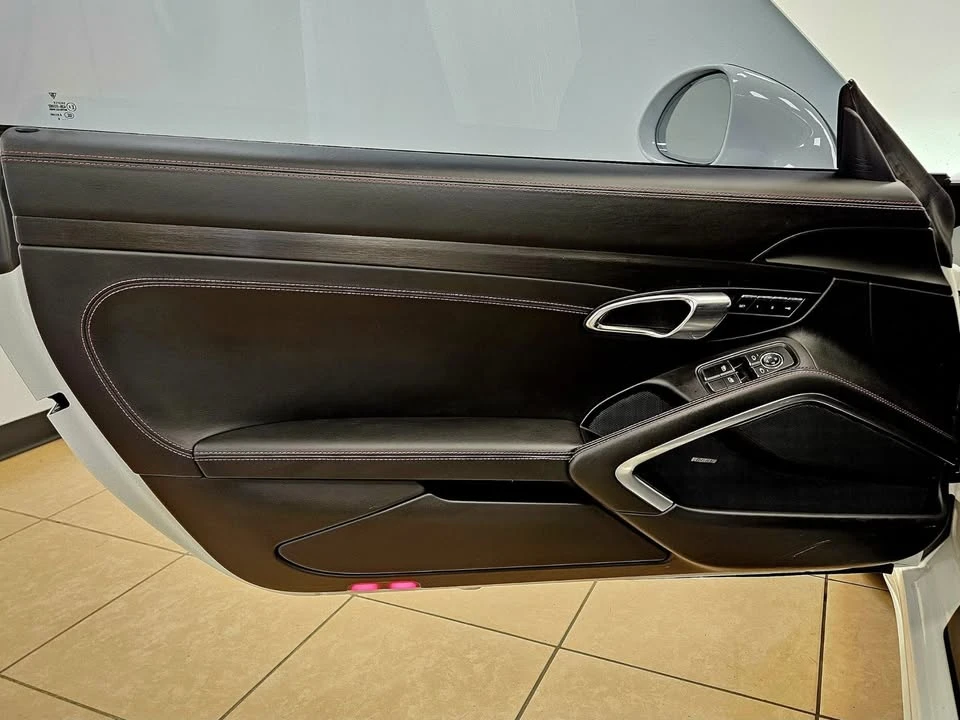 2019 Porsche 911 - Image 8 of 19