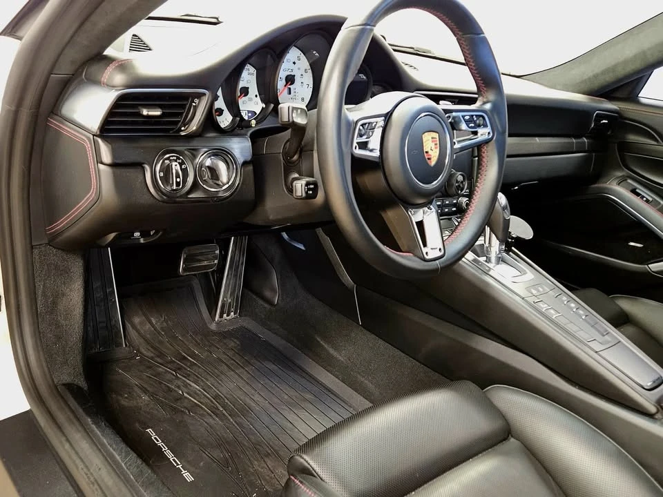 2019 Porsche 911 - Image 13 of 19