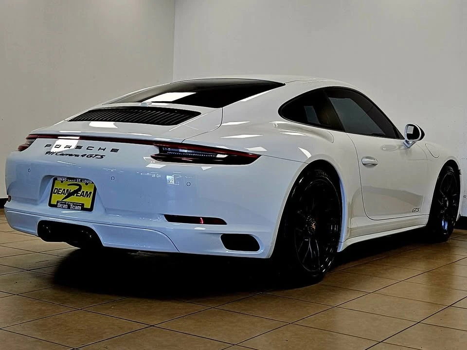2019 Porsche 911 - Image 2 of 19