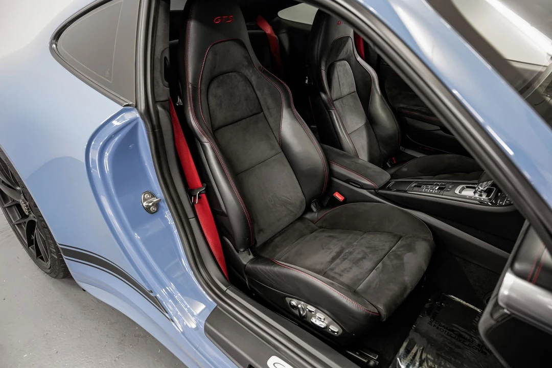 2019 Porsche 911 - Image 29 of 31