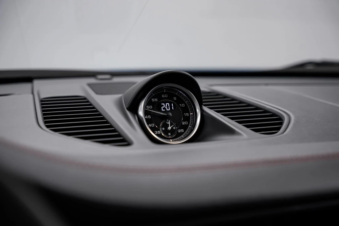 2019 Porsche 911 - Image 13 of 31