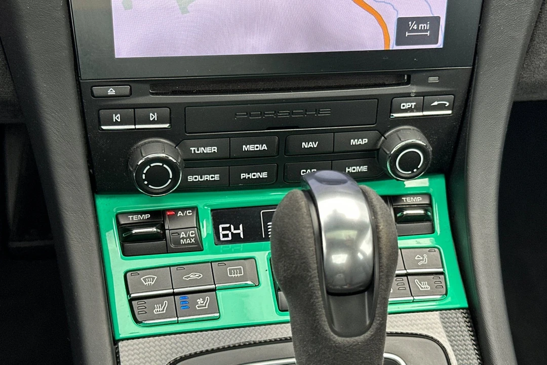 2019 Porsche 911 - Image 24 of 31