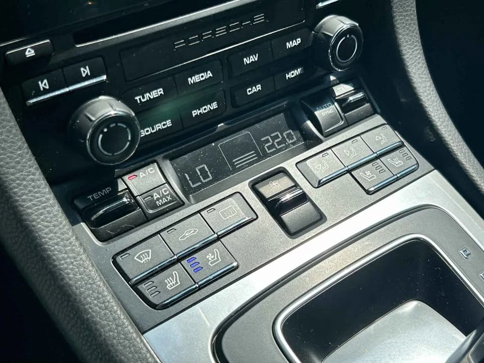 2019 Porsche 991 Carrera 4 - Image 8 of 9