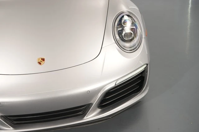 2019 Porsche 991 Carrera 4 - Image 9 of 31